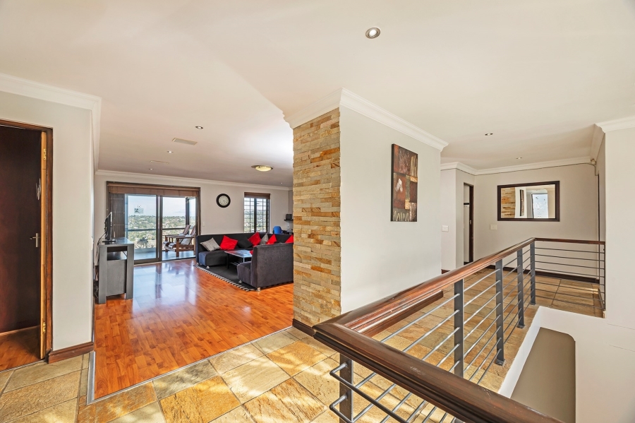 4 Bedroom Property for Sale in Van Riebeeckshof Western Cape
